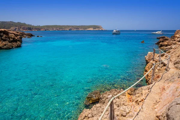 Cala Xuclar de Ibiza em Sant Joan Balearics — Fotografia de Stock