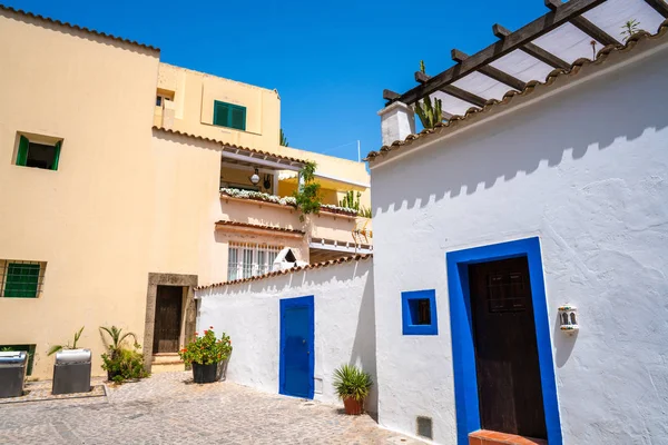 Ibiza Eivissa centrum Dalt Vila gevels — Stockfoto