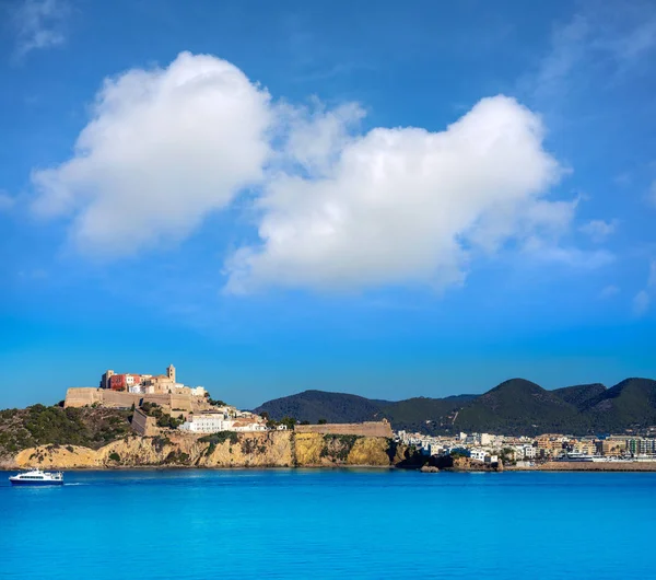 Ibiza Eivissa slott och skyline i Balearics — Stockfoto