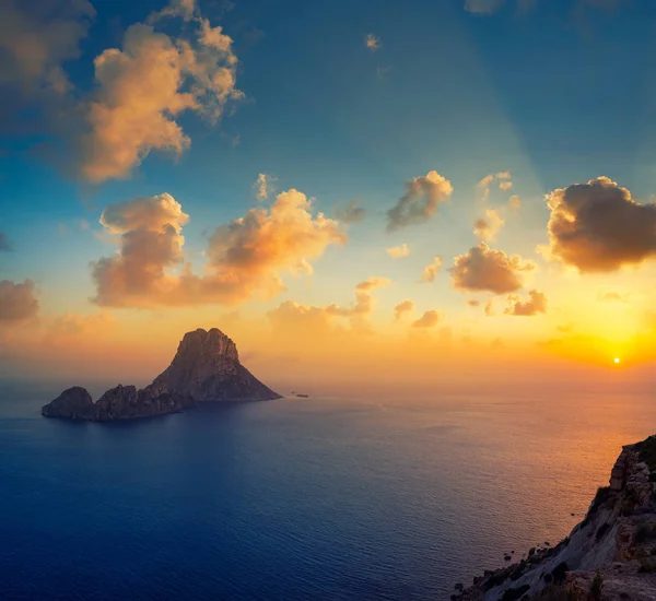 Pôr-do-sol ilhota Es Vedra nas Ilhas Baleares — Fotografia de Stock