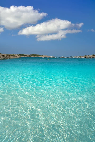 Ibiza port D ES Torrent na pláži Balearics — Stock fotografie