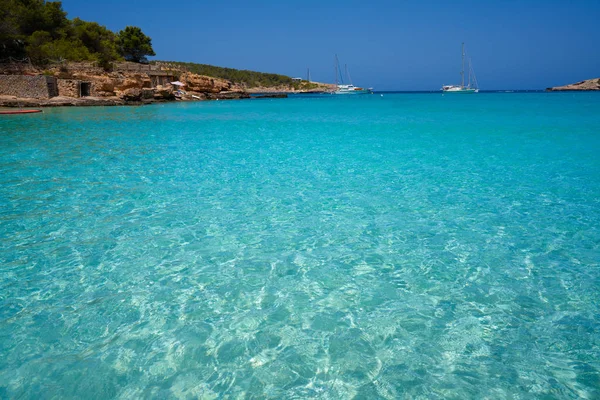 Ibiza portinatx arenal petit beach auf den balearen — Stockfoto