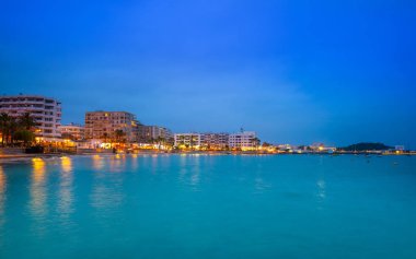 Santa Eulalia Balearics Ibiza günbatımı plaj