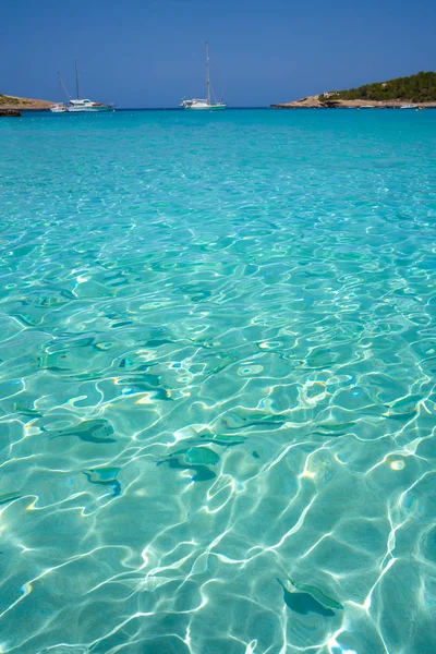 Пляж Ibiza Portinatx Arenal на Балеарских островах — стоковое фото
