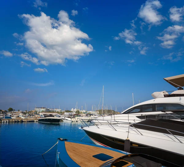 Ibiza santa eulalia marina port auf den balearen — Stockfoto