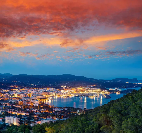 Santa Eulalia Eularia des Riu skyline Ibiza — Stockfoto