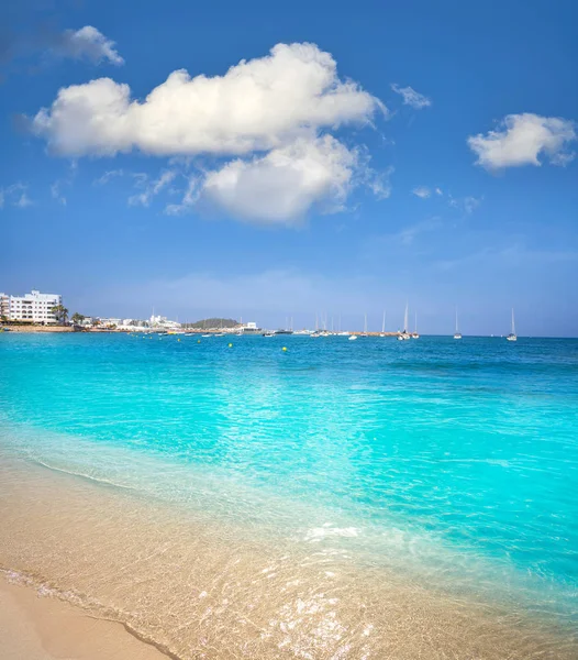 Ibiza Santa Eulalia plaża miasta w Hiszpanii — Zdjęcie stockowe