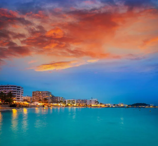 Santa Eulalia von Ibiza Sonnenuntergang Strand auf den Balearen — Stockfoto