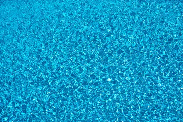 Πισίνα καθαρό γαλάζιο νερό λεπτομέρεια φόντο — Φωτογραφία Αρχείου