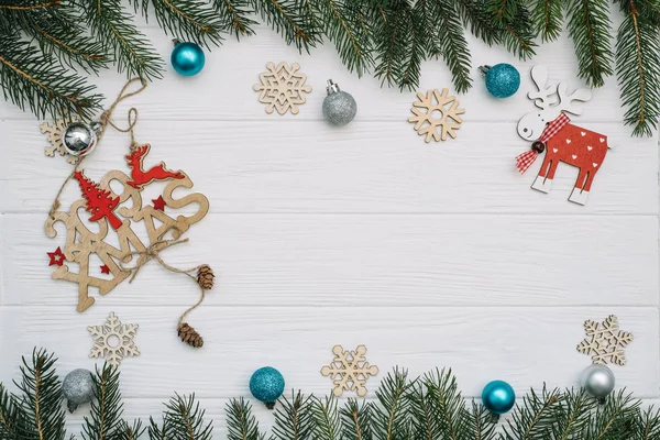 Abeto Navideño Con Decoración Purpurina Sobre Fondo Madera Fondo Navidad — Foto de Stock