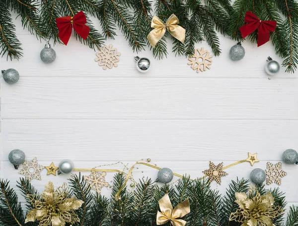 Abeto Navideño Con Decoración Purpurina Sobre Fondo Madera Fondo Navidad — Foto de Stock