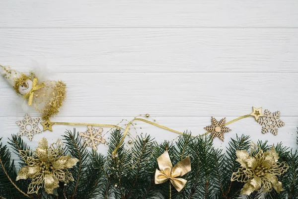 Abeto Navideño Con Decoración Purpurina Sobre Fondo Madera Fondo Navidad — Foto de Stock