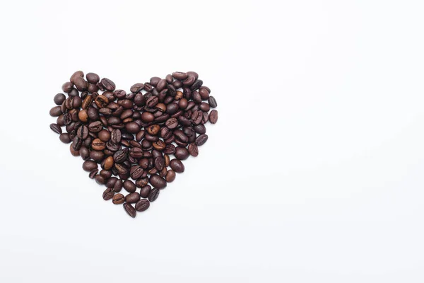 Chicchi Caffè Forma Cuore Fondo Bianco Isolato — Foto Stock