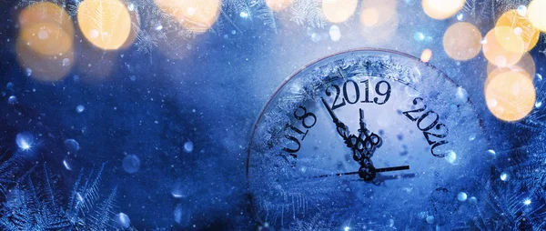 Mutlu yeni yıl 2019. Kış kutlama 