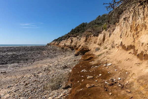 Acantilados Ocher Punta Payre Jard Sur Mer Francia —  Fotos de Stock