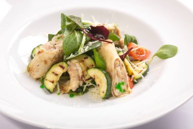 Sebzeli kabak salatası.