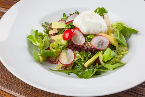 Äggsallad Med Plog Vit Tallrik — Stockfoto