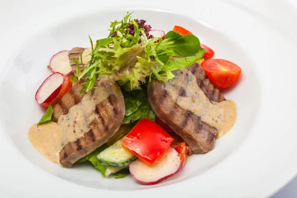 Salad Tongue Radish White Plate — Stock Photo, Image