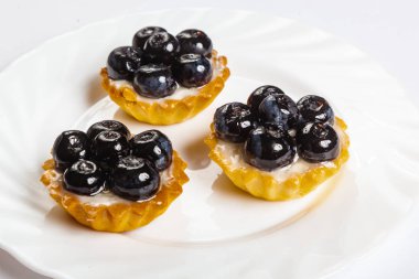 Meyveler ve meyve ile tartı