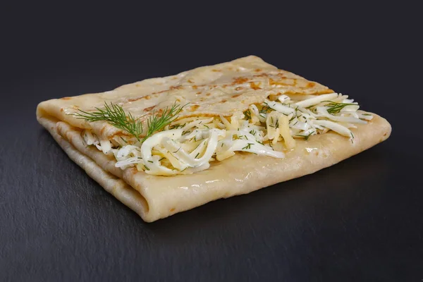 Clătită cu brânză și ierburi — Fotografie, imagine de stoc