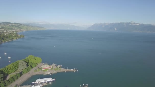 Netříděné Letecké Záběry Ouchy Lausanne Švýcarsku Uhd — Stock video