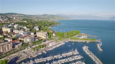 4 k sıksam şehirde Lausanne, İsviçre - Uhd hava görüntülerini