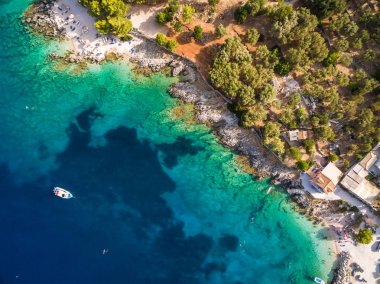 Yunanistan 'ın Zakynthos (Zante) adasındaki Agios Nikolaos kentinin hava manzarası