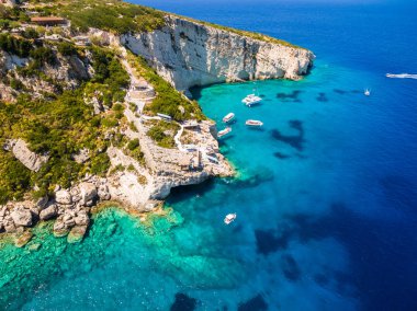 Zakynthos (Zante) Island, Yunanistan Hava görünümünü Agios Nikolaos mavi mağaralar