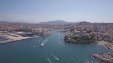 Marsilya iskelesi Ungraded Drone Havadan görünümü - Vieux Port, Saint Jean kale ve Fransa'nın güneyinde mucem