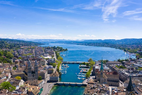 Εναέρια θέα της πόλης της Ζυρίχης στην Ελβετία — Φωτογραφία Αρχείου