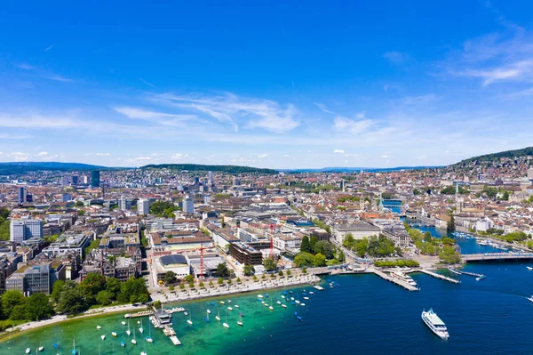 Luchtfoto van Zurich stad in Zwitserland — Stockfoto
