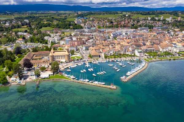 Aerial view of Morges castle in the border of the Leman Lake in — Stock Photo, Image