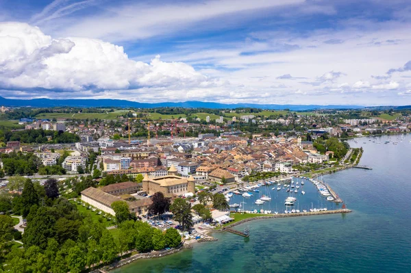 Aerial view of Morges castle in the border of the Leman Lake in — Stock Photo, Image