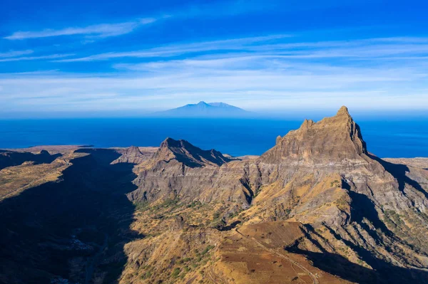 Letecký pohled na Briandův držák v Rebeirao Manuel v Santiagu Isla — Stock fotografie