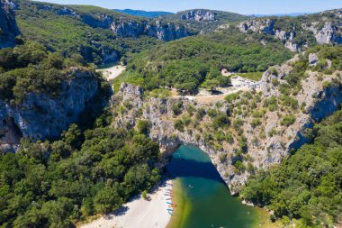 Ardeche cany Vallon Pont D'arc Narural kemer havadan görünümü