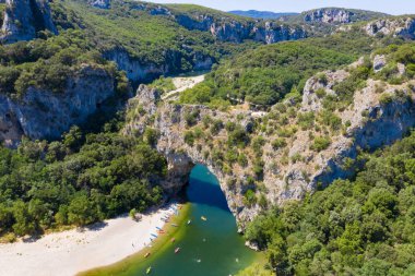 Ardeche cany Vallon Pont D'arc Narural kemer havadan görünümü