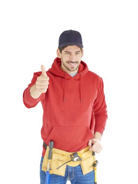 İzole beyaz bacgkround ayakta ve Yaşasın vererek genç adamdır. Kopya alanı. 