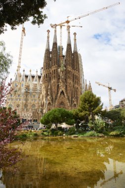 Sagrada Familia Barcelona, İspanya'da bina.