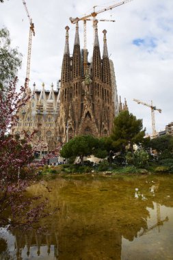 Sagrada Familia Barcelona, İspanya'da bina.