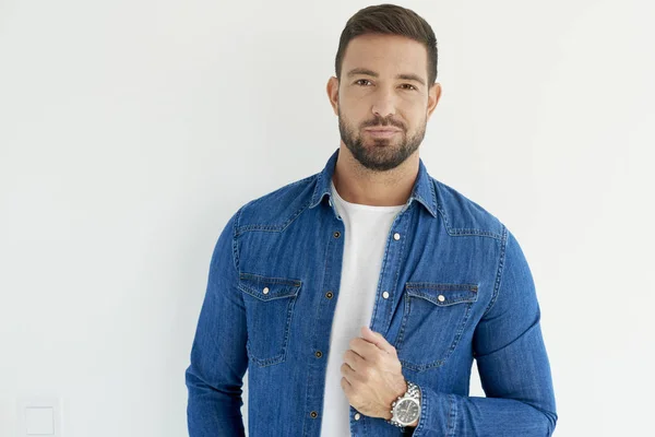 Portrait Young Man Wearing Casual Clothes Looking Camera While Standing — Stock Photo, Image