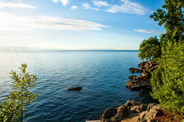 Морской Пейзаж Скалами Море Восходом Солнца — стоковое фото