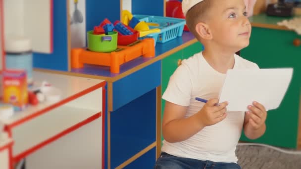 Boy playing doctor — Stock Video