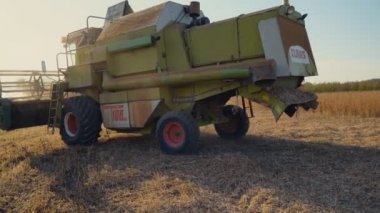 soya birleştirme tarafından hasat