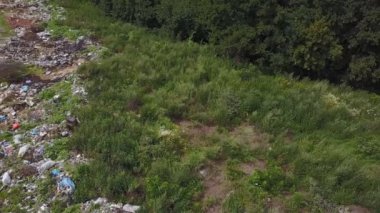 çeşitli çöp yığını