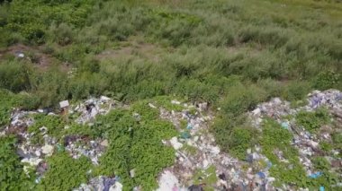 çeşitli çöp yığını