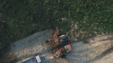 Yükseklik işten Ekskavatör