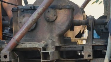 demir döner mekanizması