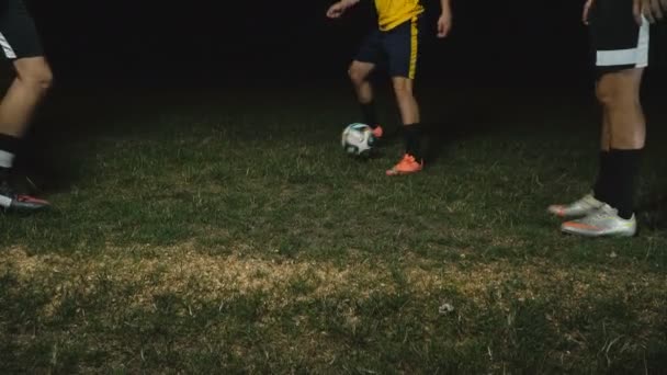 Formación de jugadores de fútbol — Vídeo de stock