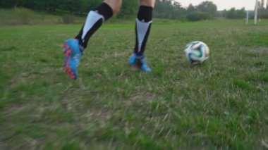 kick futbol oyuncu topu hedef haline