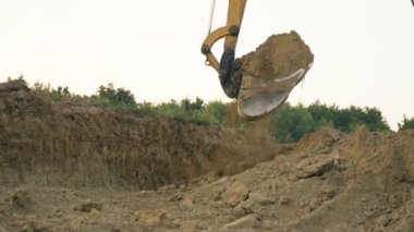 tarak kamyon yükler